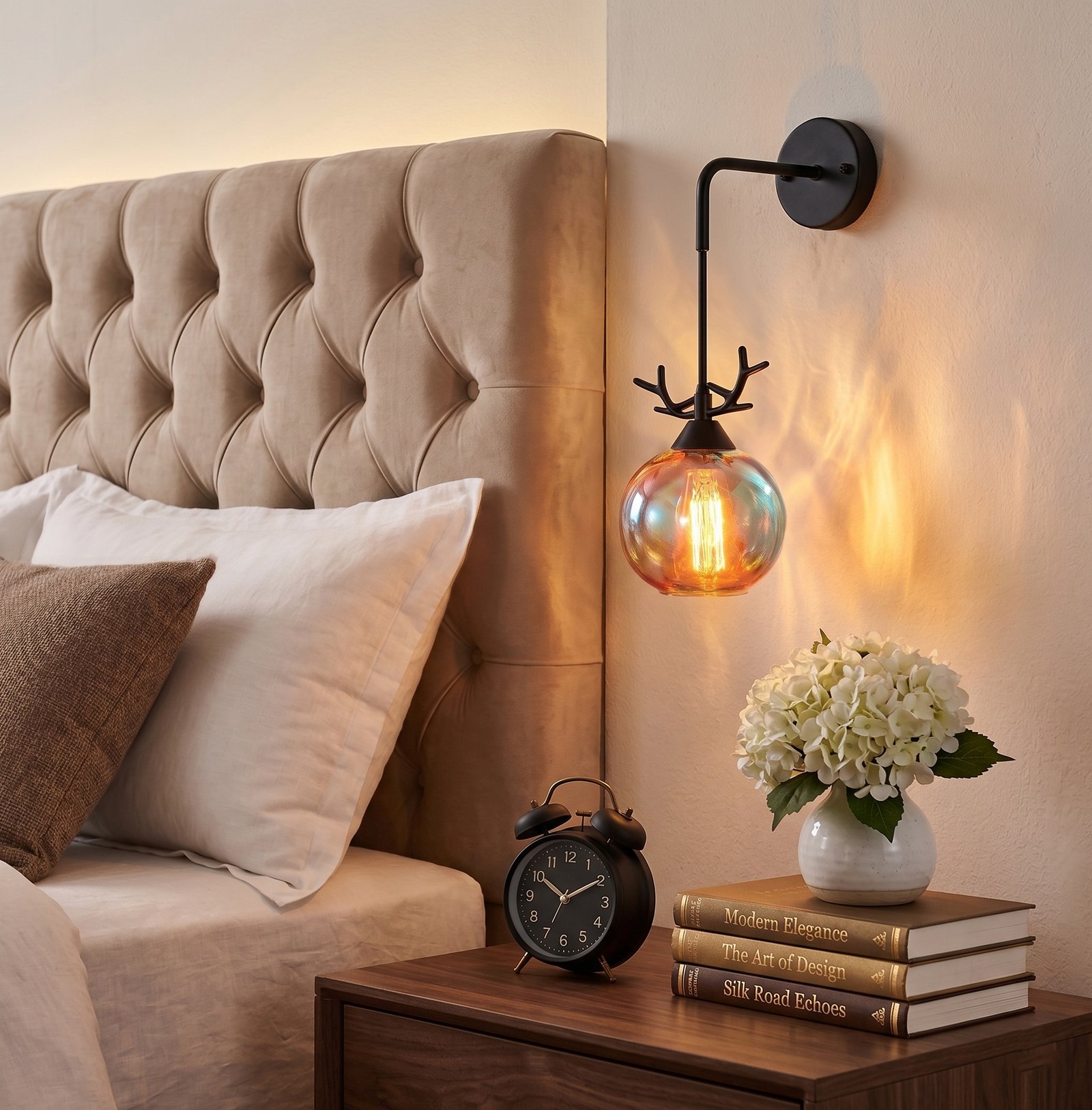 Gold & Black Decorative Wall Lamp - Image 3