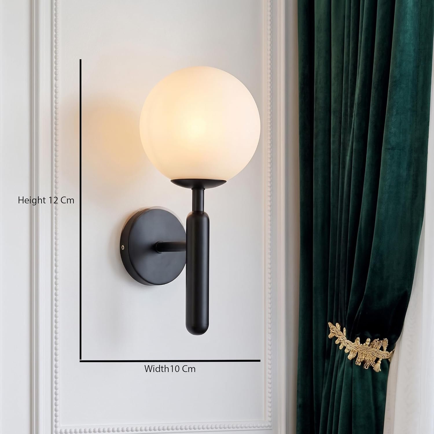 Modern Black & White Glass Wall Light - Image 4